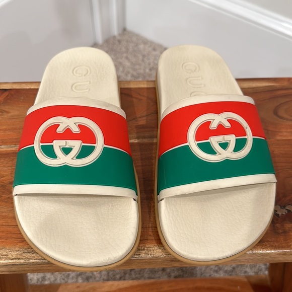 Authentic Gucci Interlocking G slide sandal - Picture 4 of 8